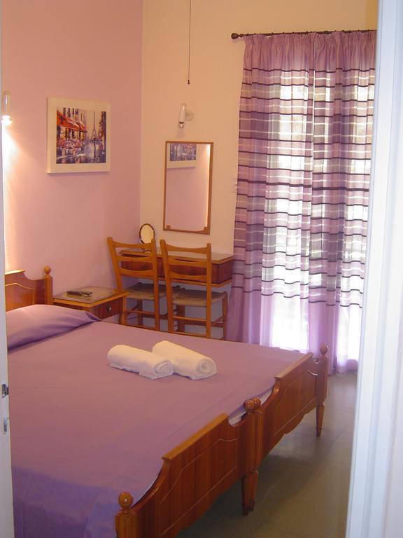 Nana Hotel Kamena Vourla Cameră foto